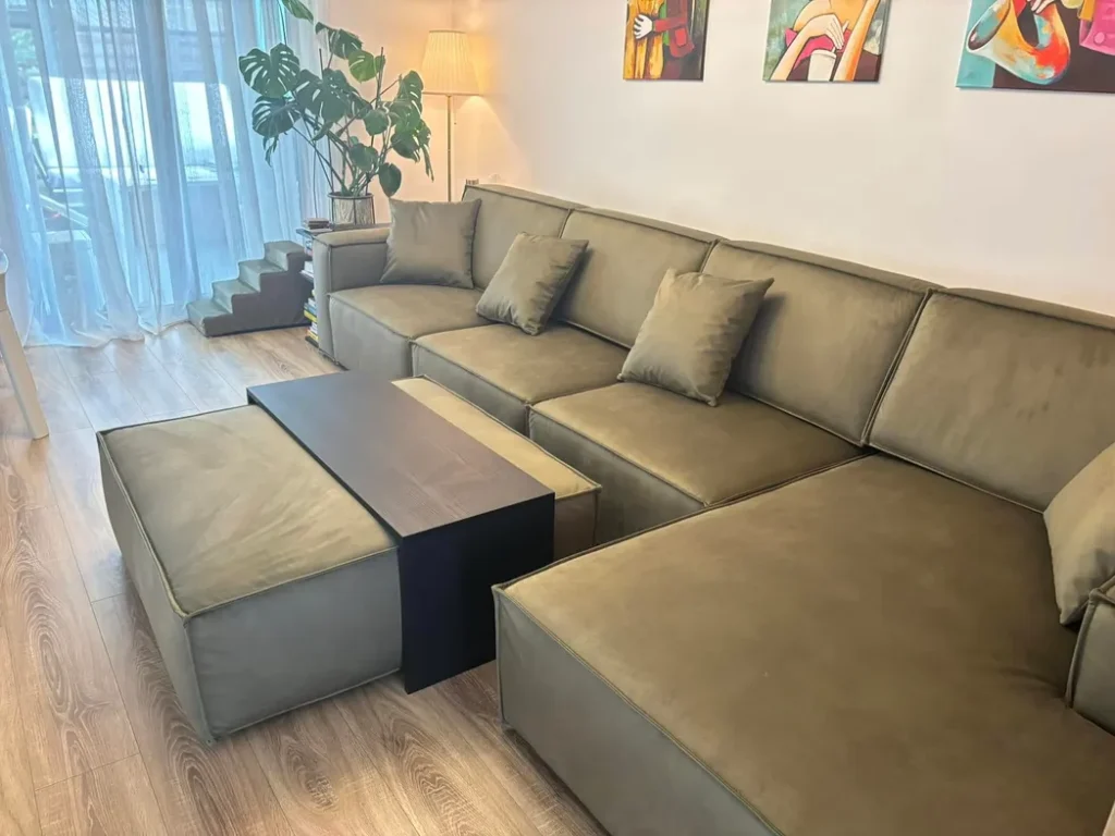 dupa serviciile de retapitare coltar cu element pe partea dreapta